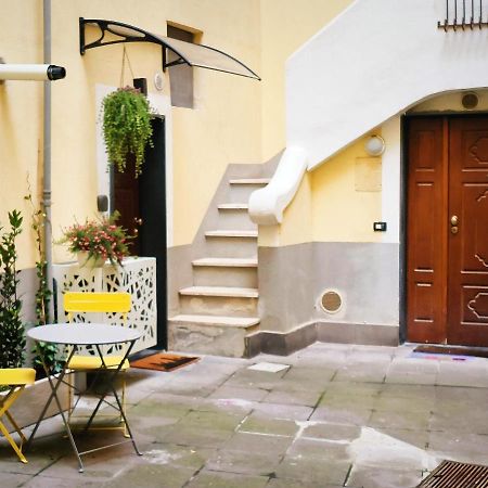 In Urbs Salerno Exterior foto