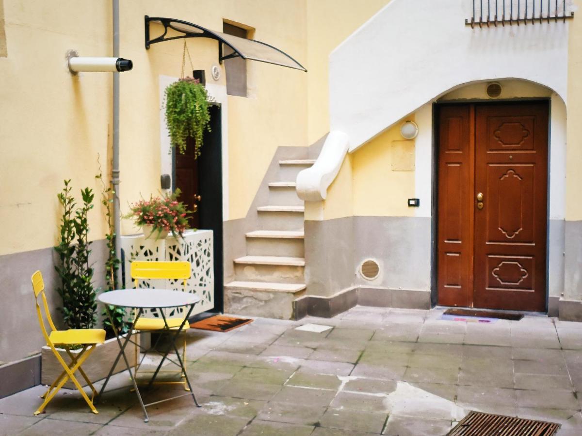In Urbs Salerno Exterior foto