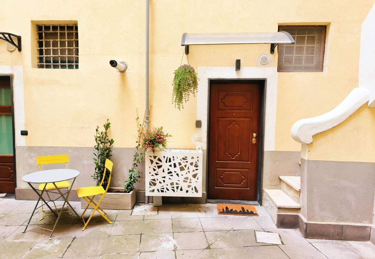 In Urbs Salerno Exterior foto